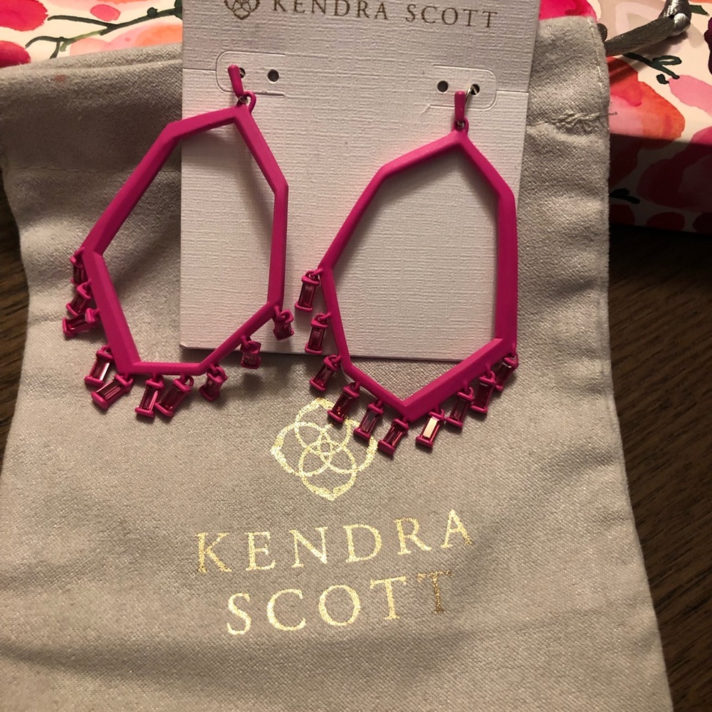 Kendra Scott Thomas Drop Earrings in Matte Pink